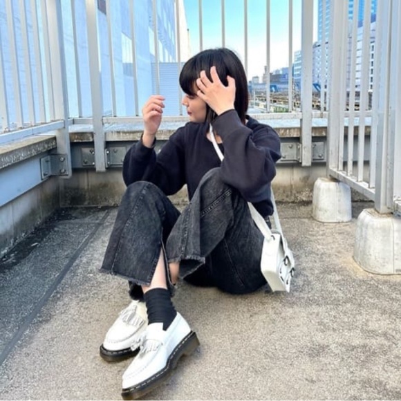 HP🎉NWT Dr Marten Adrian Tassle White Loafers - Picture 10 of 14